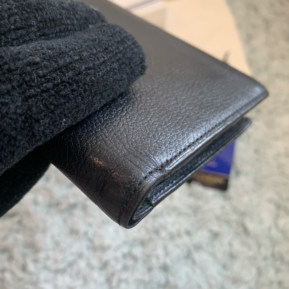 YSL Kisslock Wallet - Picture 11 of 12